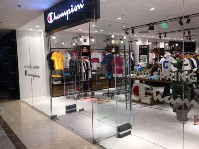 AM9800 clothing anti-theft device installed at Champion Clothing Store