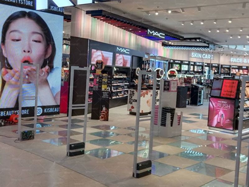 KIS Cosmetics store installs AM8208 anti-theft system